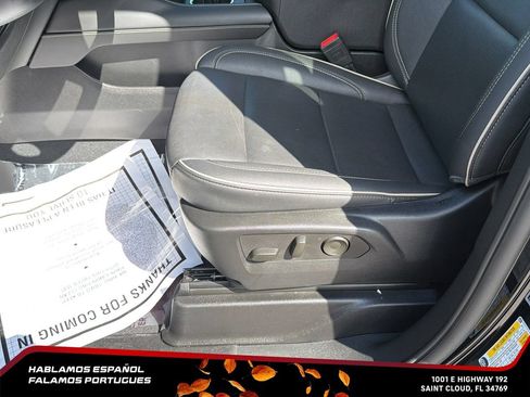 Used 2024 Chevrolet Tahoe Premier w/ Premium Package AWD/4WD image 18