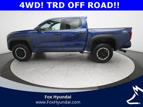 Used 2024 Toyota Tacoma TRD Off-Road image 23
