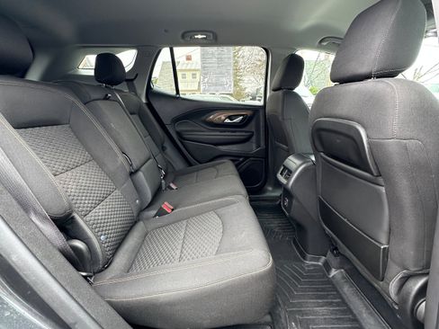 Used 2021 GMC Terrain SLE w/ Driver Convenience Package AWD/4WD image 17