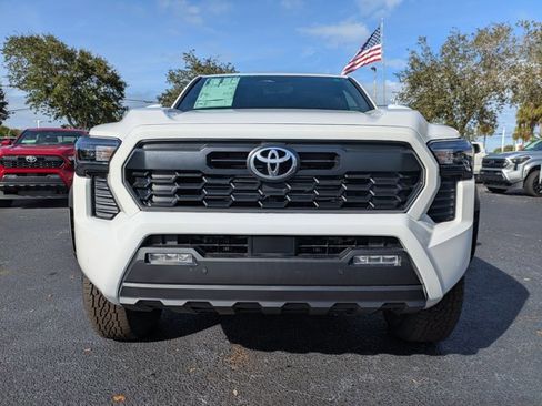 New 2025 Toyota Tacoma TRD Off-Road image 9