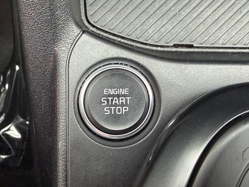 Used 2025 Kia K4 FWD image 29