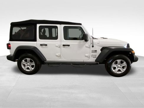 Used 2020 Jeep Wrangler Unlimited Sport S image 2