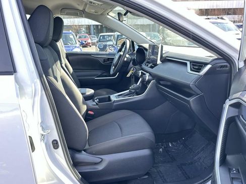 Used 2025 Toyota RAV4 LE image 27