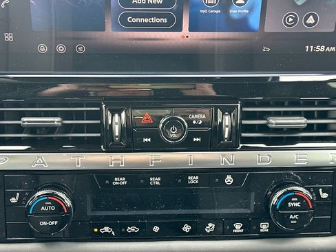 New 2026 Nissan Pathfinder SL AWD/4WD image 24