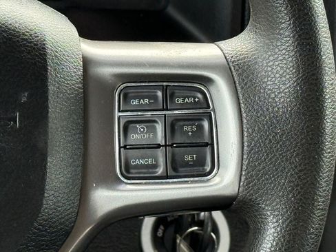 Used 2021 RAM 1500 Classic SLT AWD/4WD image 22