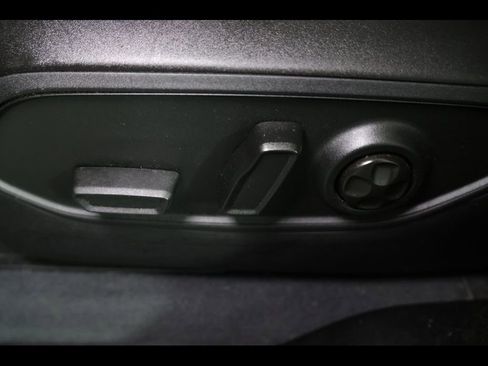 Used 2023 Jeep Grand Cherokee Altitude image 17