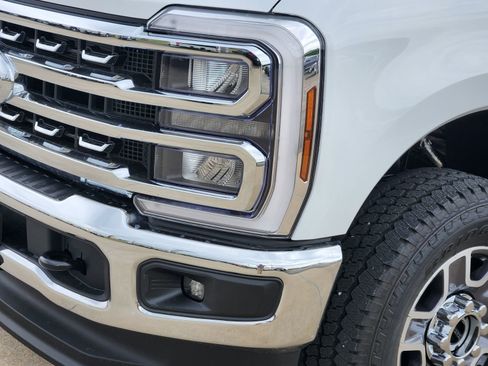 New 2026 Ford F250 Lariat w/ FX4 Off-Road Package AWD/4WD image 10