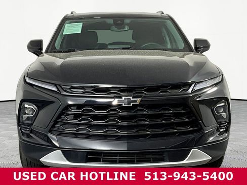 Used 2024 Chevrolet Blazer LT w/ Convenience Package FWD image 2