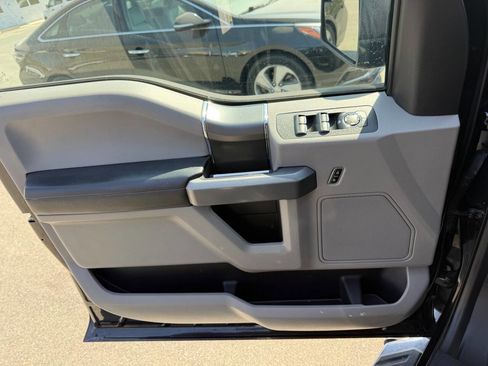 Used 2018 Ford F150 XLT w/ Equipment Group 302A Luxury image 21