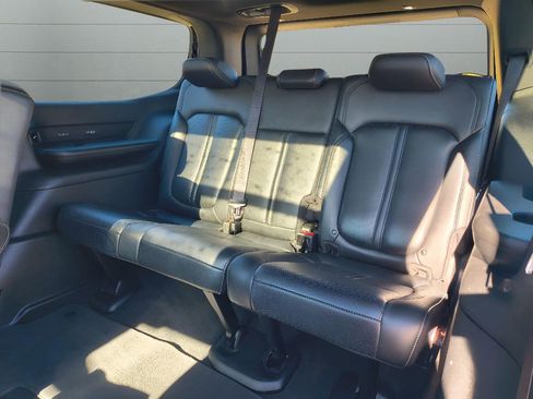 Used 2022 Jeep Wagoneer Series III w/ Premium Group I RWD image 34