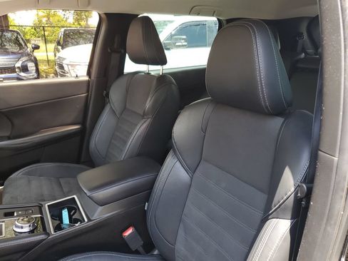 Used 2023 Mitsubishi Outlander SE FWD image 21