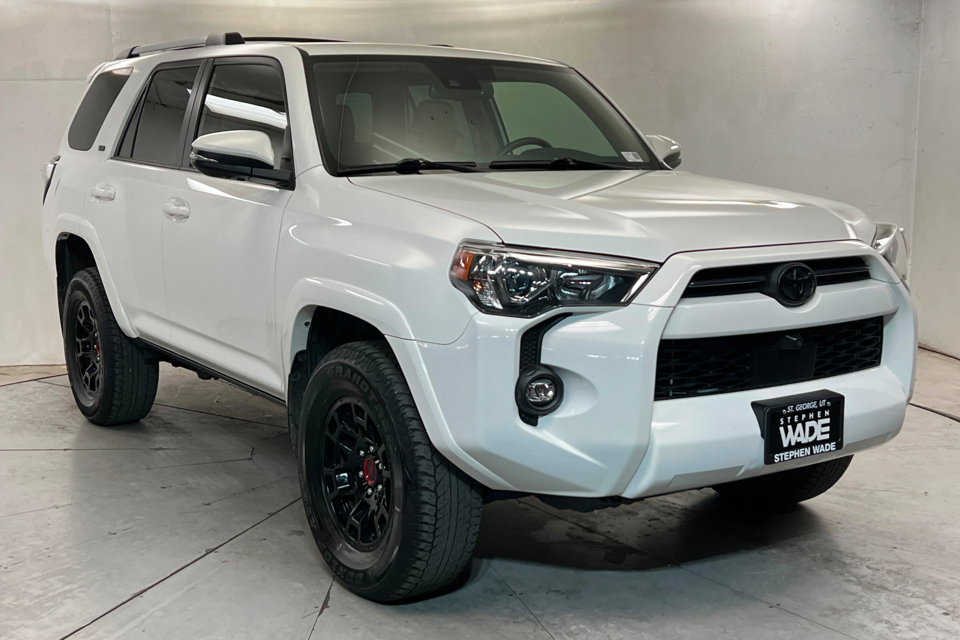 Used 2022 Toyota 4Runner SR5 Premium AWD/4WD image 8