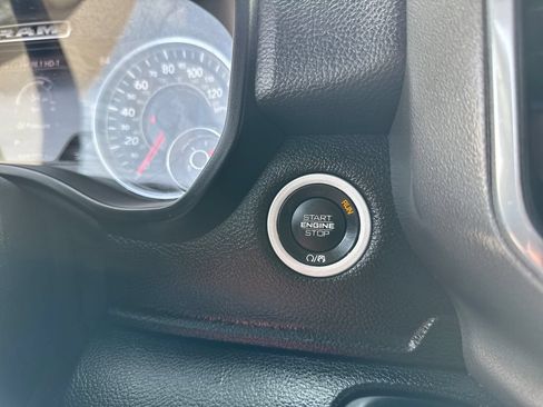 Used 2021 RAM 1500 Big Horn AWD/4WD image 28
