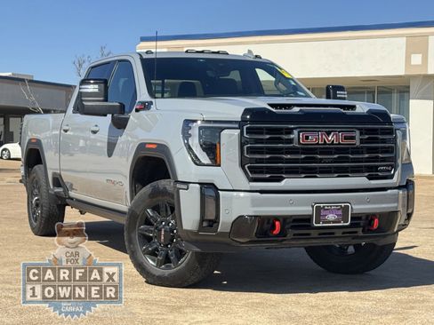 Used 2024 GMC Sierra 2500 AT4 w/ AT4 Premium Plus Package image 2