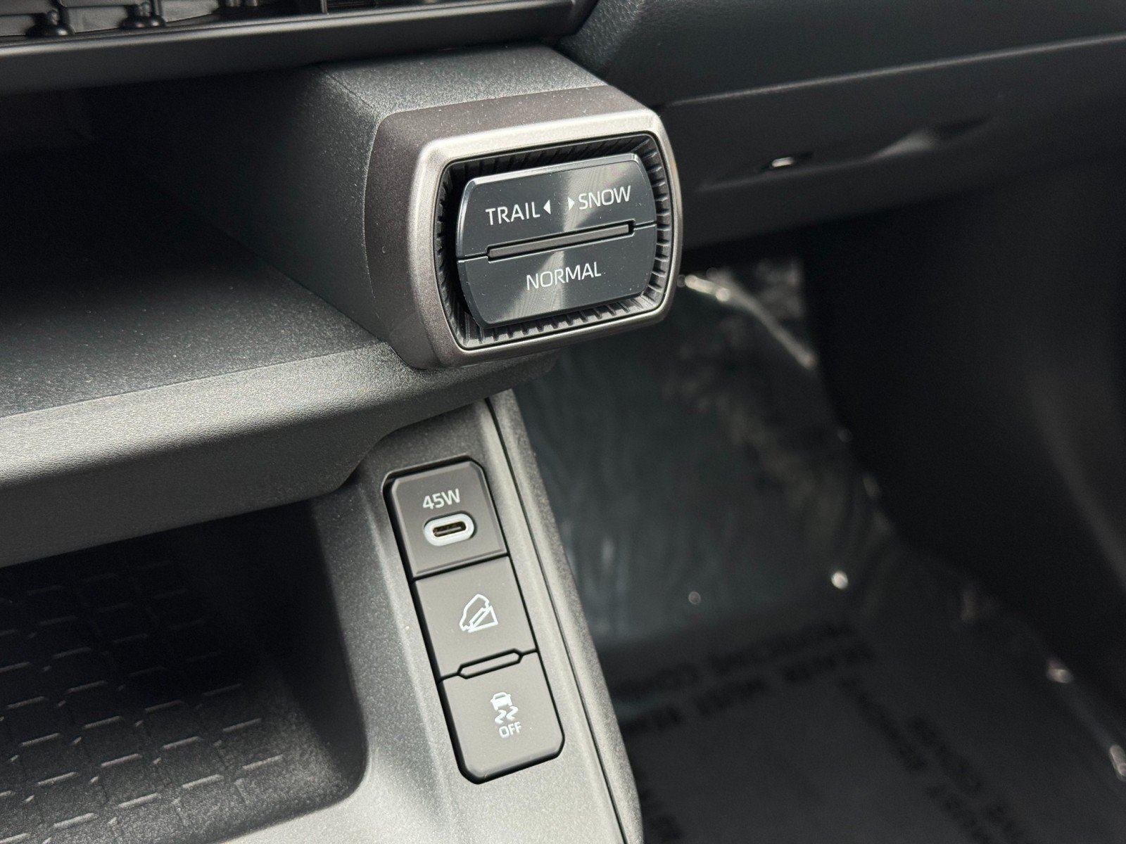 Used 2026 Toyota RAV4 XLE Premium w/ Weather Package AWD/4WD image 28