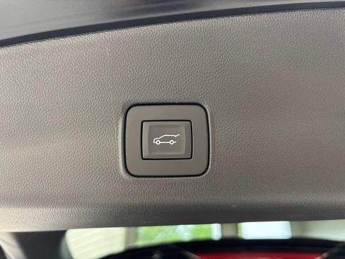 Used 2025 Chevrolet TrailBlazer RS w/ Convenience Package AWD/4WD image 45
