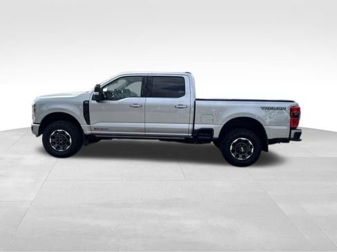 Used 2024 Ford F250 Lariat w/ Lariat Ultimate Package AWD/4WD image 10