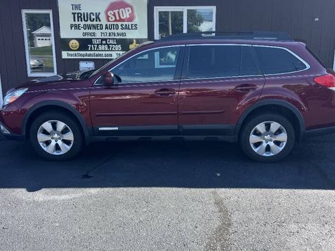 Used 2011 Subaru Outback 3.6R Limited w/ Protection Pkg 1A AWD/4WD image 2