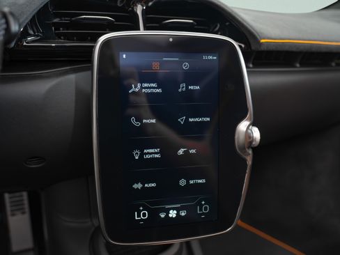 Used 2025 McLaren Artura Spider RWD image 9