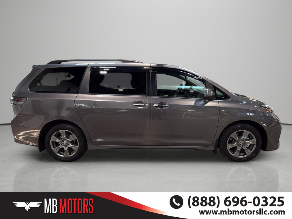 Used 2019 Toyota Sienna SE AWD/4WD image 5