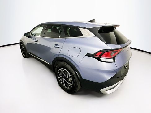 Used 2025 Kia Sportage LX image 5