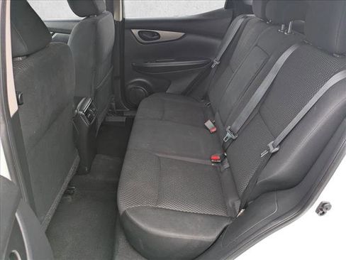 Used 2018 Nissan Rogue Sport S FWD image 17