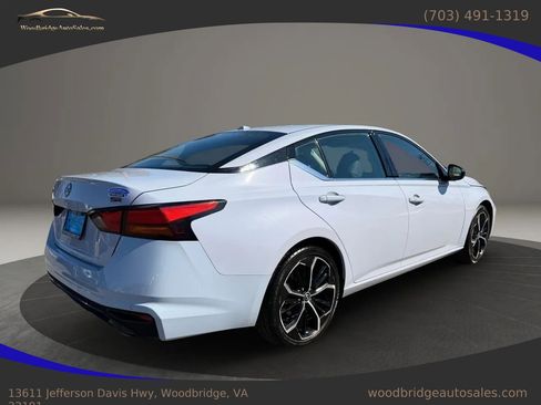 Used 2024 Nissan Altima 2.5 SR image 4