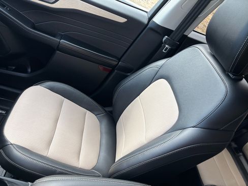 Used 2022 Ford Escape Titanium w/ Titanium Elite Package image 16