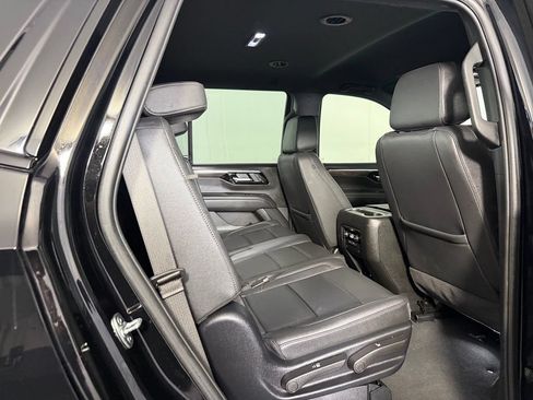 Used 2025 Chevrolet Tahoe Z71 AWD/4WD image 31