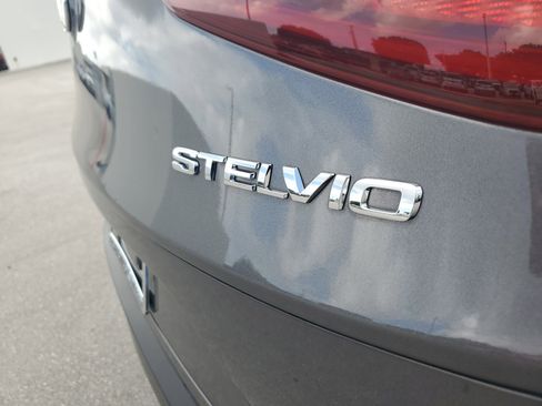 Used 2022 Alfa Romeo Stelvio Sprint image 31