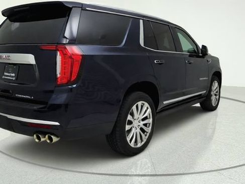 Used 2023 GMC Yukon Denali AWD/4WD image 5