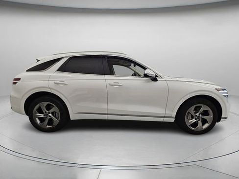 Used 2026 Genesis GV70 2.5T Select image 4