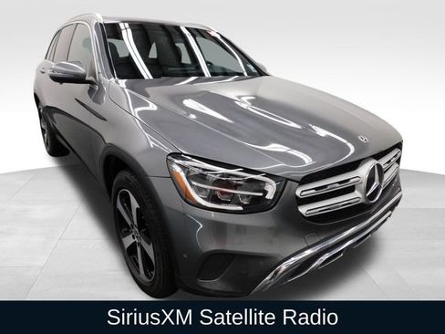 Used 2021 Mercedes-Benz GLC 300 image 2