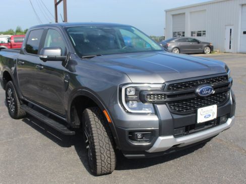 Used 2024 Ford Ranger Lariat w/ Advanced Towing Package AWD/4WD image 8