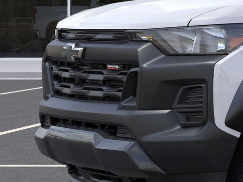 Used 2026 Chevrolet Colorado Trail Boss AWD/4WD image 13