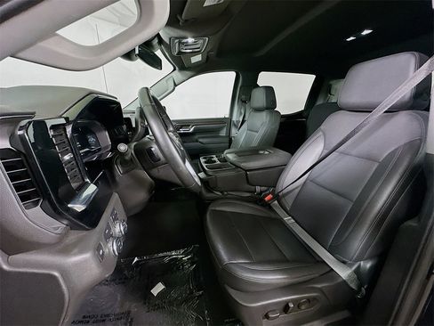 Used 2024 GMC Sierra 1500 SLT image 15