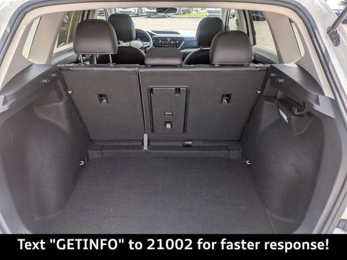 Used 2024 Volkswagen Taos SE FWD image 15