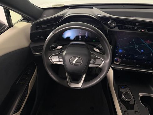 Used 2024 Lexus RZ 300e Premium image 15