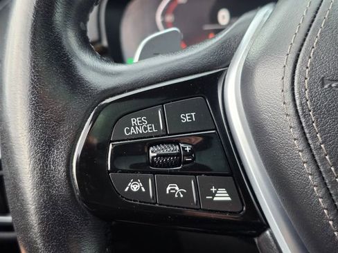Used 2020 BMW 540i w/ Executive Package image 28