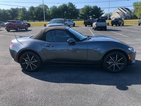Used 2024 MAZDA MX-5 Miata Grand Touring image 6