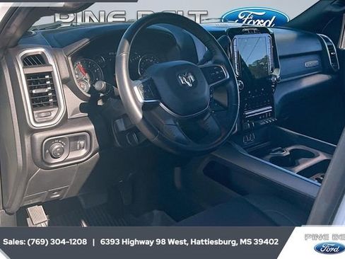 Used 2024 RAM 3500 Big Horn w/ Sport Appearance Package image 13