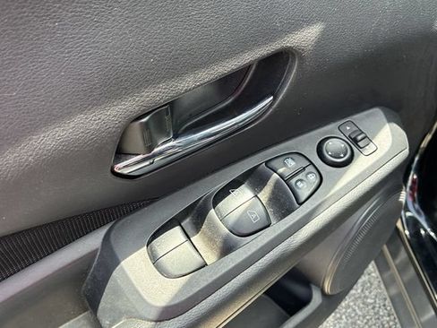 Used 2024 Nissan Kicks SV FWD image 12