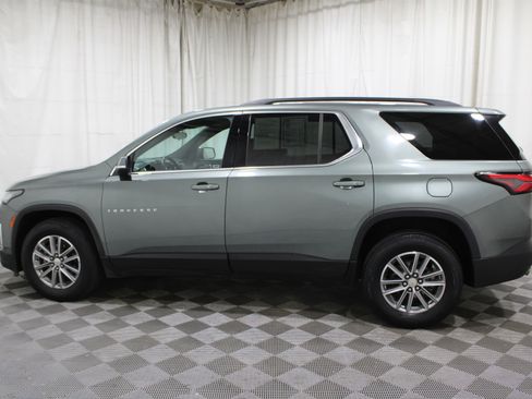Used 2023 Chevrolet Traverse LT image 39