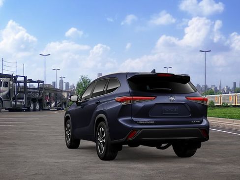 New 2026 Toyota Highlander XLE AWD/4WD image 7