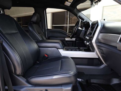 Used 2022 Ford F250 Lariat w/ Lariat Ultimate Package AWD/4WD image 39