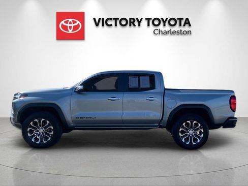 Used 2024 GMC Canyon Denali AWD/4WD image 2