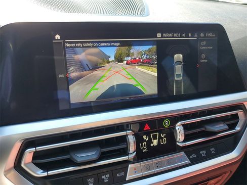 Used 2022 BMW 330i Sedan w/ M Sport Package image 27