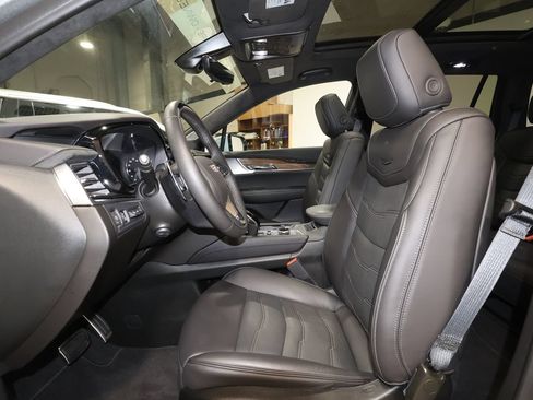 Certified 2025 Cadillac XT6 Sport w/ Platinum Package AWD/4WD image 22