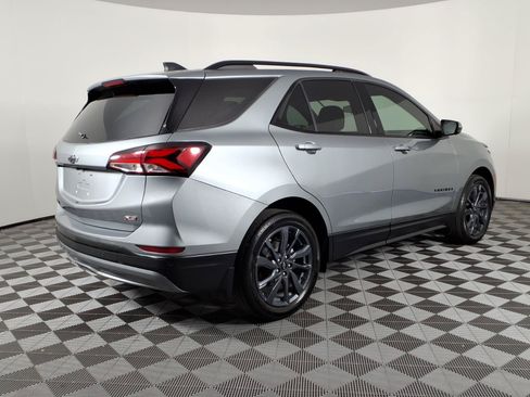 Used 2024 Chevrolet Equinox RS FWD image 4