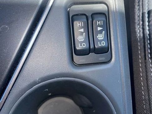 Used 2025 Subaru Crosstrek 2.0i Premium AWD/4WD image 8